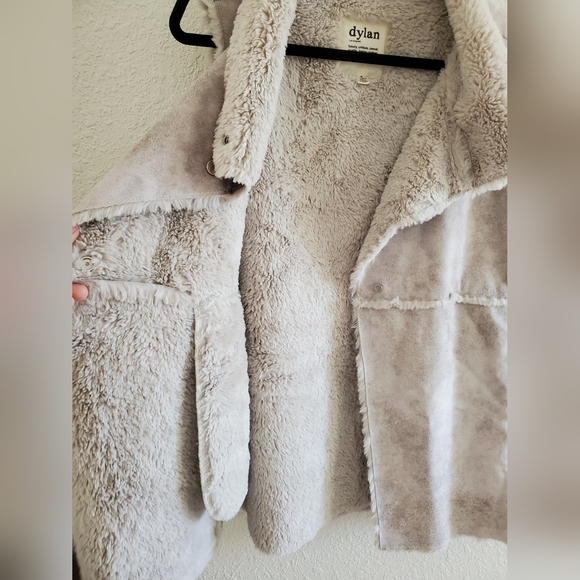 Dylan Women Gray Faux-Suede Shearling Sleeveless Vest Jacket Coat M - Picture 7 of 9